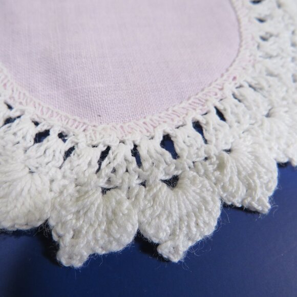 Battenberg Pink & White (2) Circular Coaster Lace - Picture 3 of 7